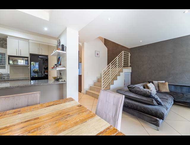 4 BEDROOM TOWNHOUSE FOR SALE IN RIVONIA